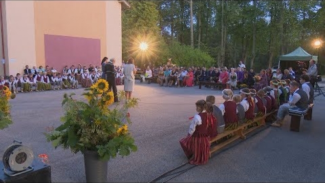 Jersikas pamatskola svin 85 gadu jubileju