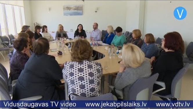 Bāriņtiesu pārstāvji Līvānos diskutē par darbinieku trūkumu un citām problēmām
