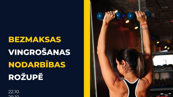 sieviete vingro sporta zālē