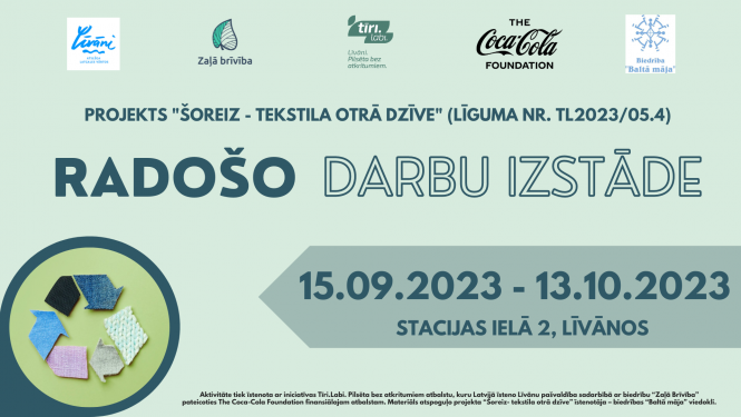 teksts uz zaļa fona