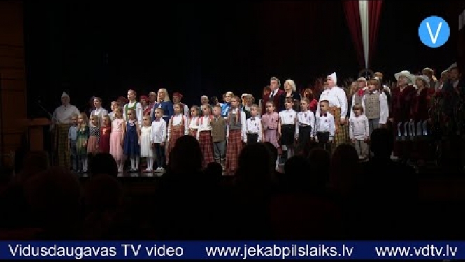 Līvānos nosvinēta Latvijas 105.dzimšanas diena