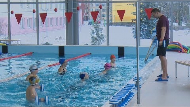 Līvānu peldbaseinā – peldēšanas nodarbības bērniem