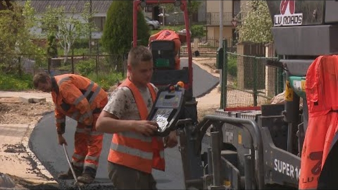Līvānos iesākta Ubaglīča mikrorajona ielu asfaltēšana