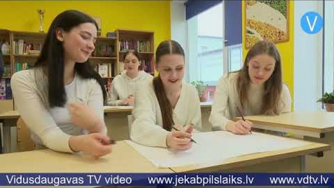 Līvānu skolēni tiekas ar Eiropas Komisijas pārstāvniecības Latvijā vadītāju