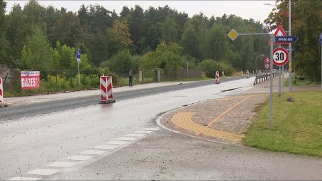 Stacijas ielā Līvānos iesākti remontdarbi