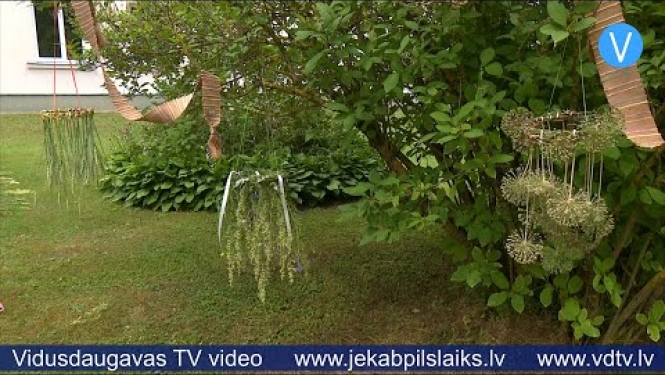 Rožupē dāmas gūst sievišķības un dabas spēku