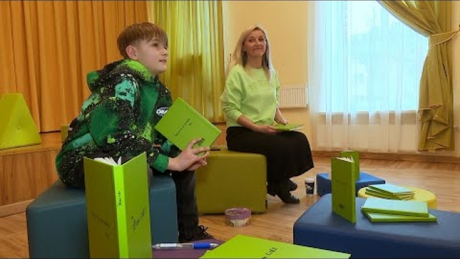 Līvānos atver mammas un dēla kopdarbu – grāmatu “Jēkaba citāti”