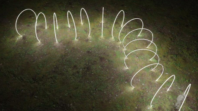 Vairāki tumsā izgaismoti loki