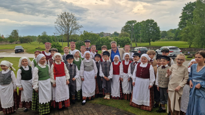 Līvānu novada skolēni