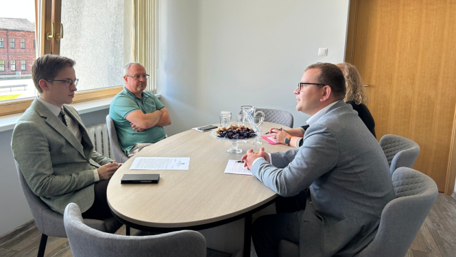 Satiksmes ministrs tiekās ar Līvānu novada domes priekšsēdētāju