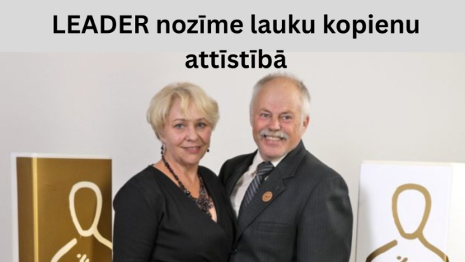 vīrietis un sieviete svinīgi pozē