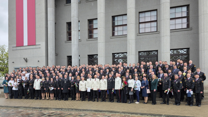 Latgales ugunsdzēsēji svinīgā pasākumā