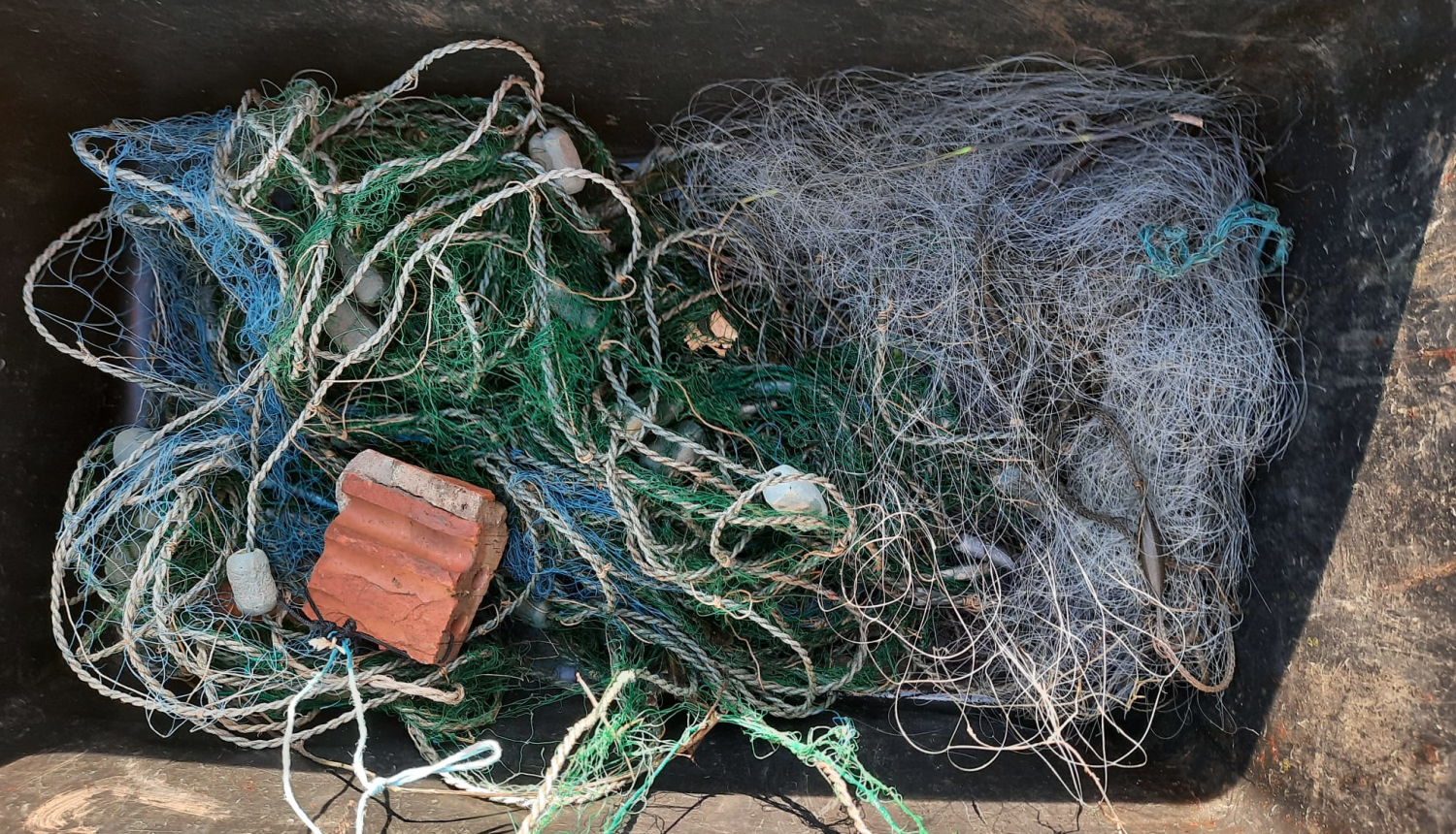 Dažādi tīkli kastē