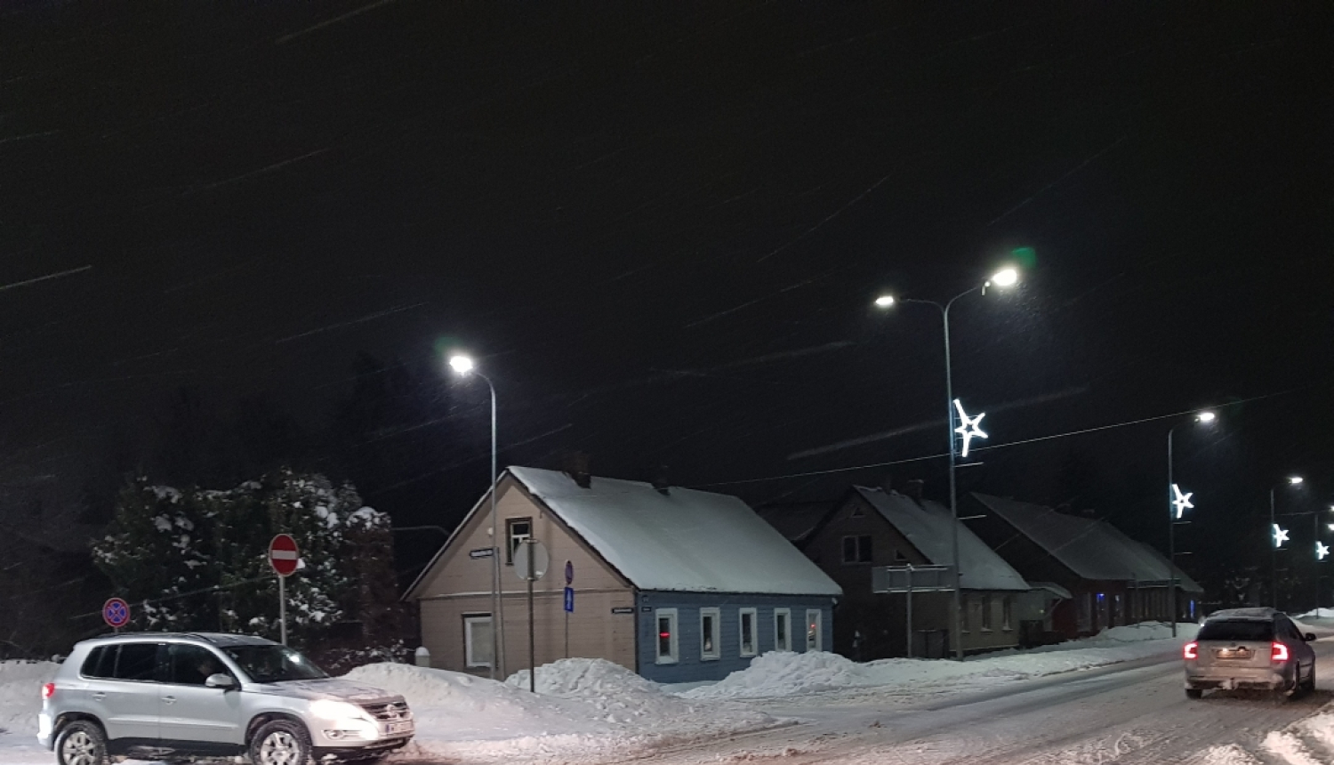 sniegota iela naktī