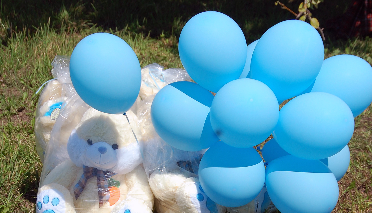 Rotaļu zaķis ar baloniem